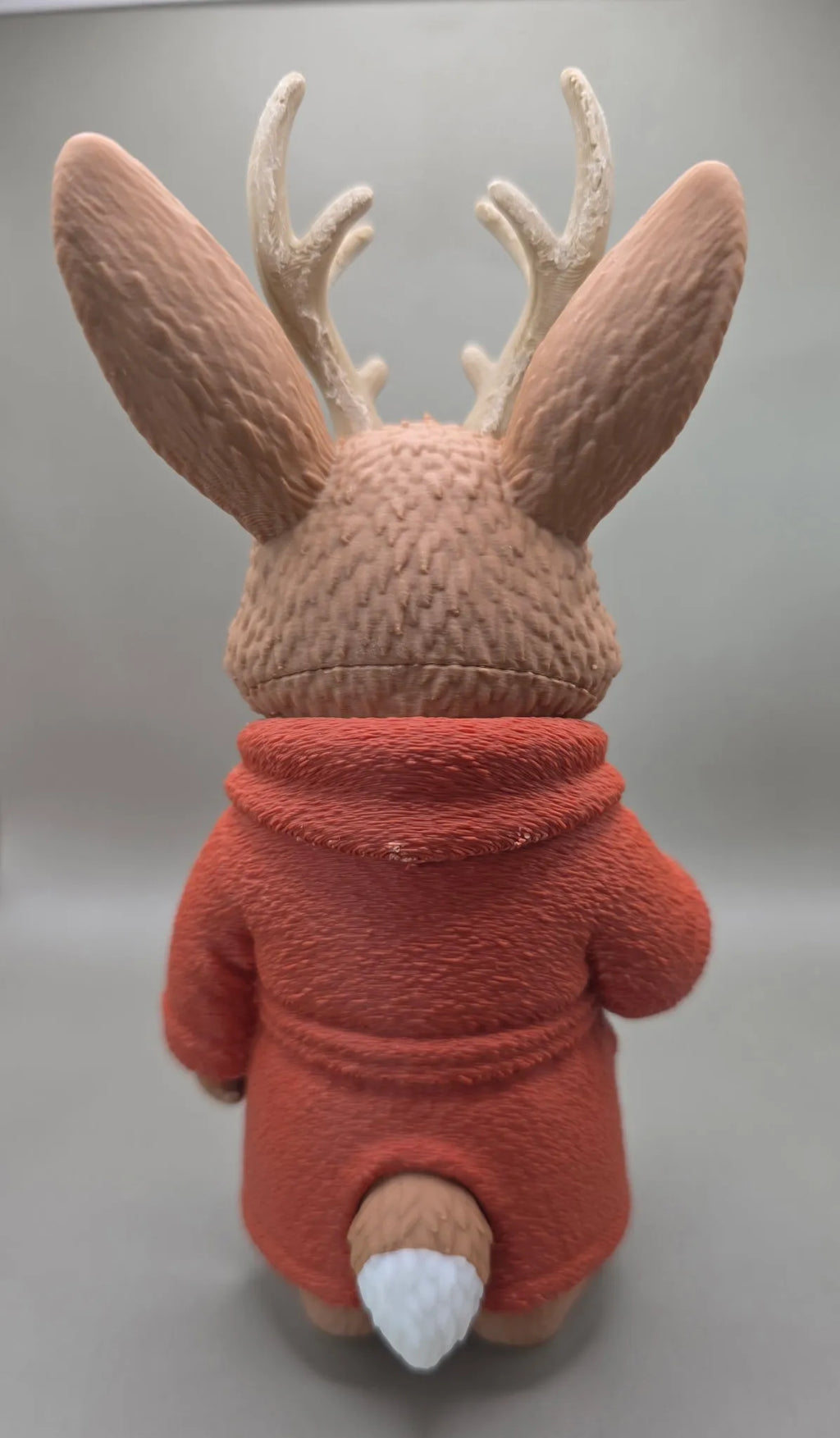 Jackalope Exótico: Chifres, Sono e Roupão