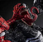 Diorama Venom vs Spider-Man
